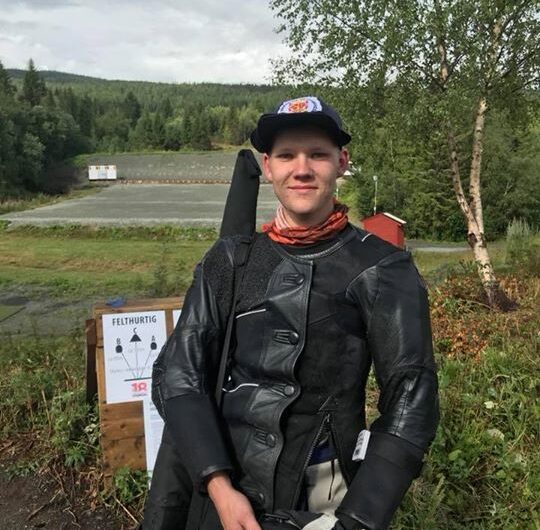Lars Kristian skjøt 30/17 på feltrunda og er klar for feltfinale